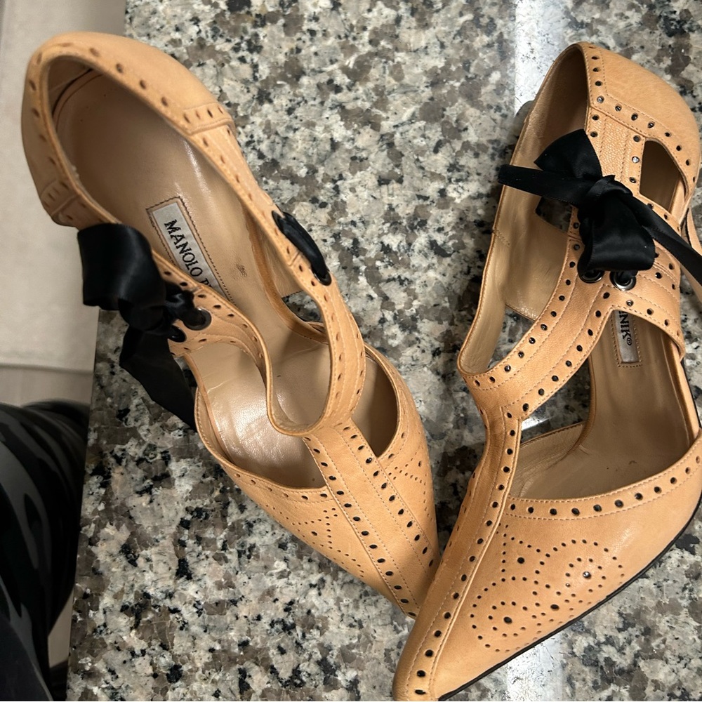 Authentic Manolo Blahnik size 38